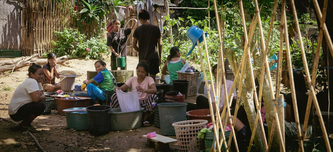 seniors gardening in community